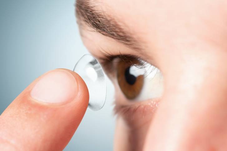 Acuvue Contact Lenses