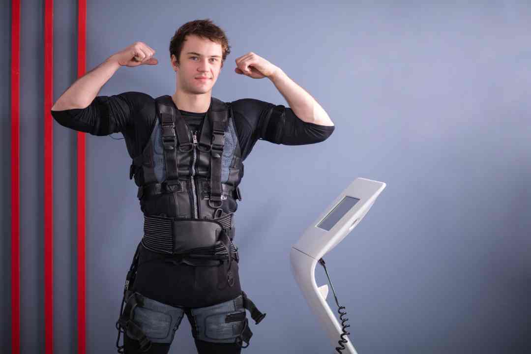 Weighted Vest Benefits: Why You Should Add Resistance to Your Training